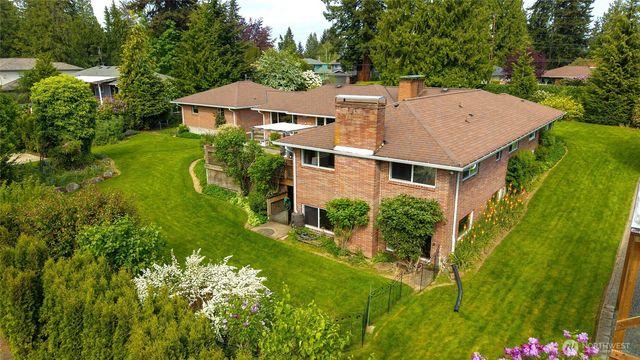 19416 84th Avenue W, Edmonds, WA 98026