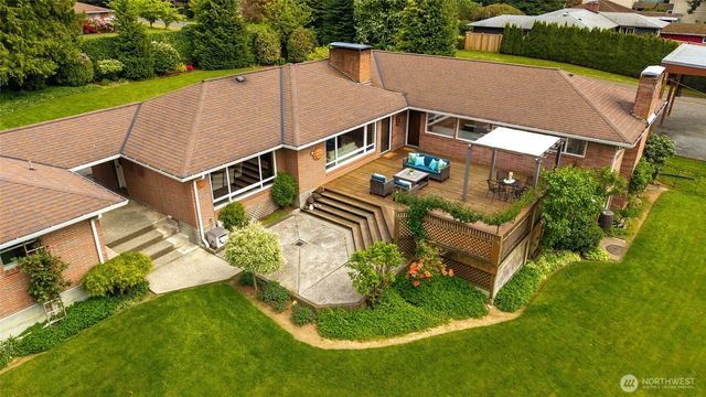 19416 84th Avenue W, Edmonds, WA 98026