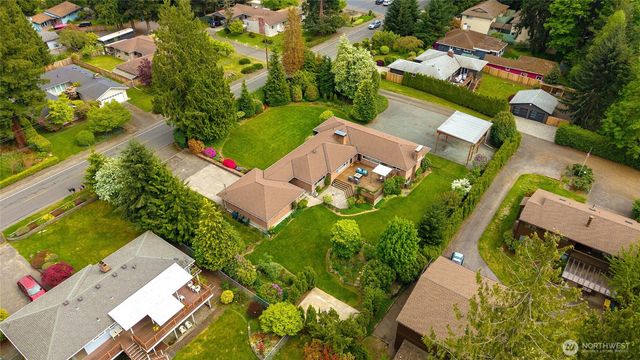 19416 84th Avenue W, Edmonds, WA 98026