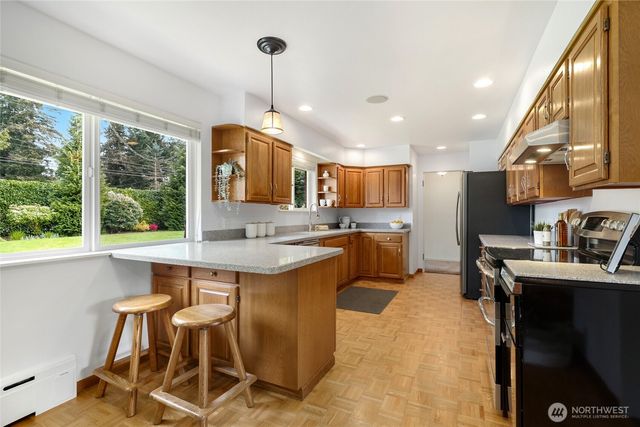 19416 84th Avenue W, Edmonds, WA 98026