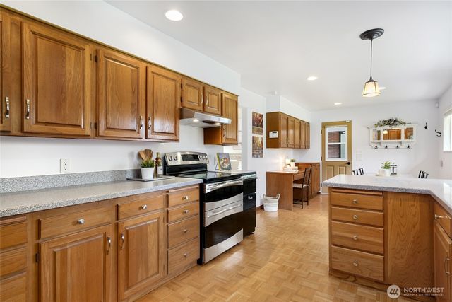 19416 84th Avenue W, Edmonds, WA 98026