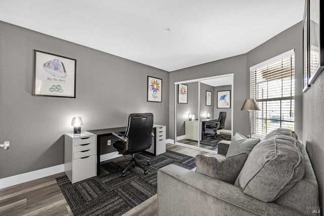 36 Bridle Path Ln, Novato, CA 94945