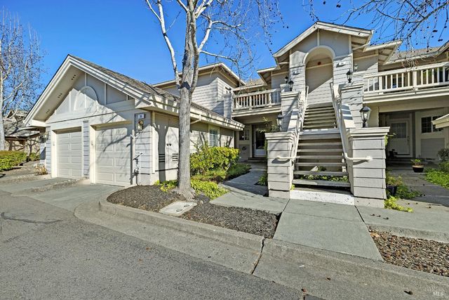 36 Bridle Path Ln, Novato, CA 94945