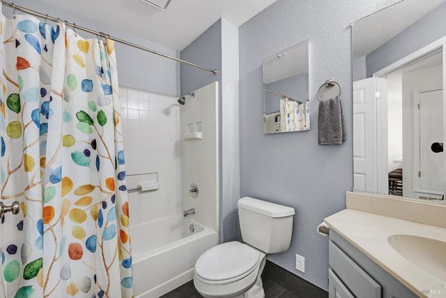 36 Bridle Path Ln, Novato, CA 94945