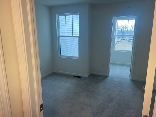 1977 Leiter Way 12003, Hoffman Estates, IL 60169