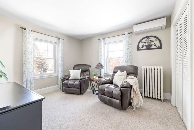 60 High St, Needham, MA 02494