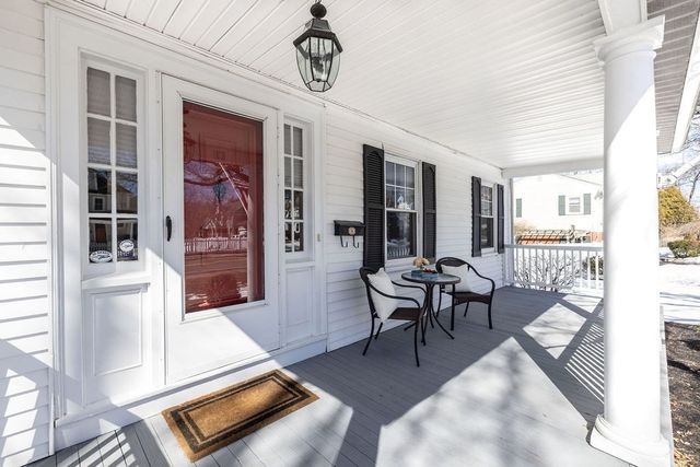 60 High St, Needham, MA 02494