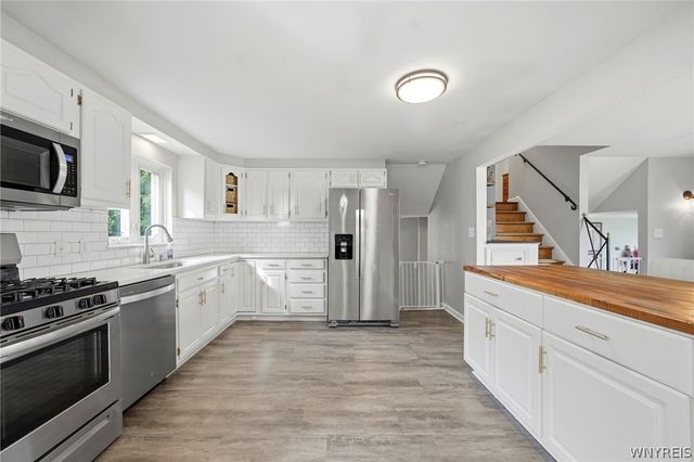 22 Newgate Road, Amherst, NY 14226