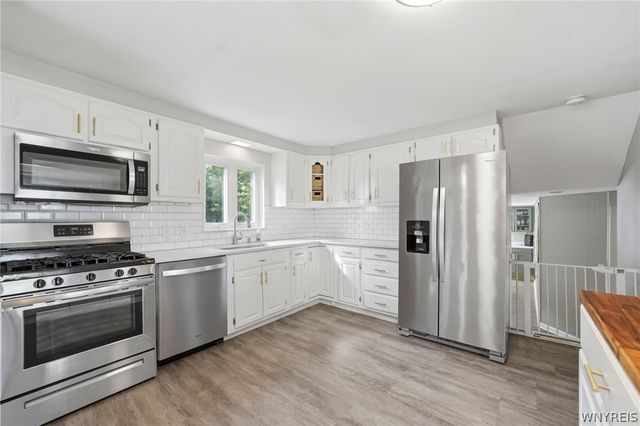 22 Newgate Road, Amherst, NY 14226