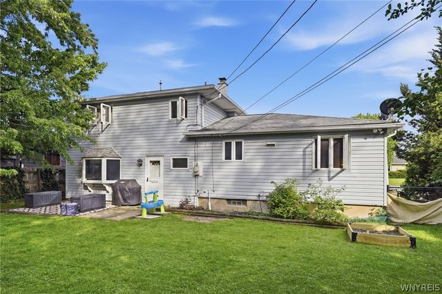 22 Newgate Road, Amherst, NY 14226
