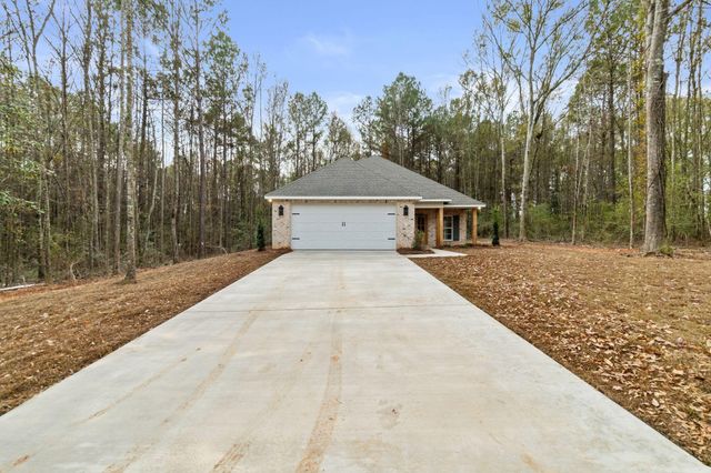 33 Will Brown Ln., Sumrall, MS 39482