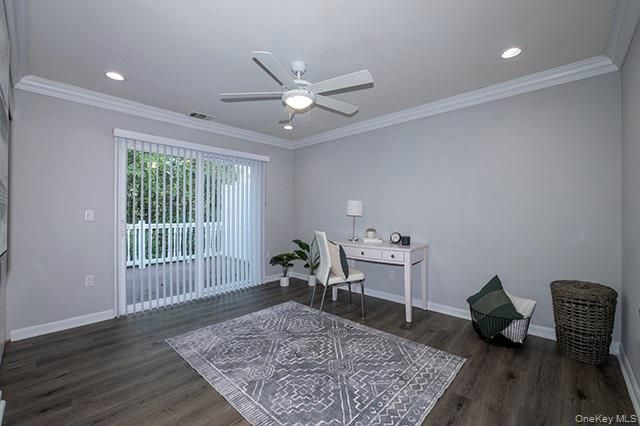 150 Lake Pointe Drive 150, Middle Island, NY 11953