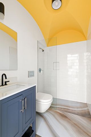 30 E 95th St Apt 2C, New York City, NY 10128