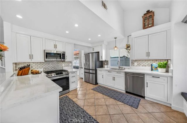 39560 Linnit Circle, Temecula, CA 92591