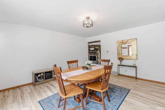 54522 Homeland Road, Elkhart, IN 46514