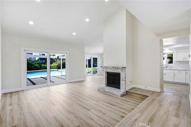 42509 Carino, Temecula, CA 92592