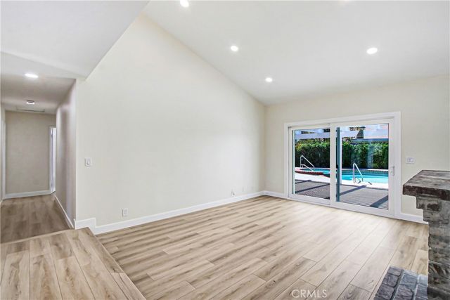 42509 Carino, Temecula, CA 92592