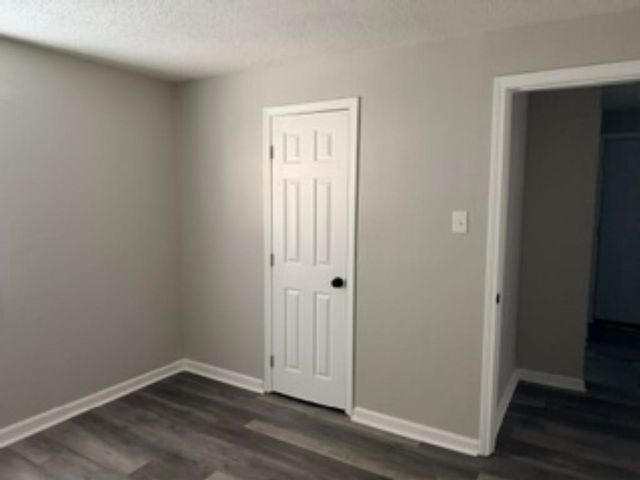 560 W PEEBLES RD, Memphis, TN 38109