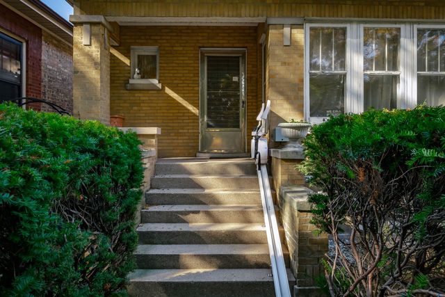 4648 N Lawler Avenue, Chicago, IL 60630