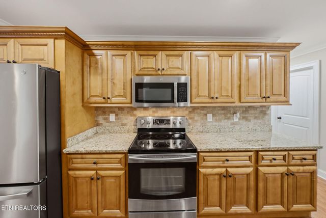 203 Shadows Lawn Drive, Athens, TN 37303
