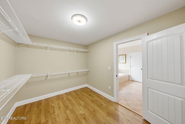 203 Shadows Lawn Drive, Athens, TN 37303