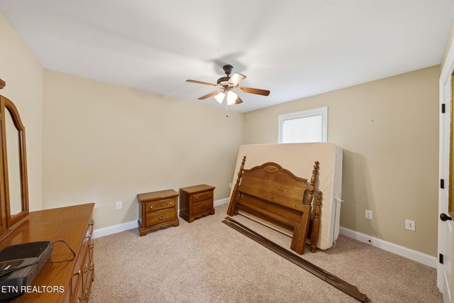 203 Shadows Lawn Drive, Athens, TN 37303