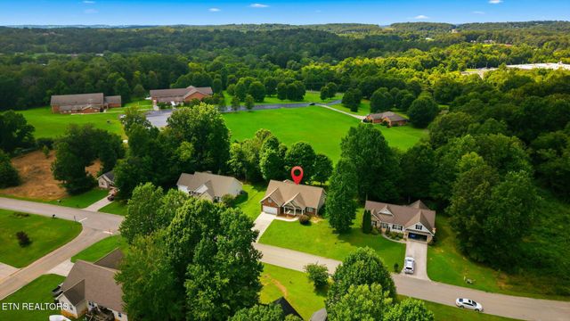 203 Shadows Lawn Drive, Athens, TN 37303