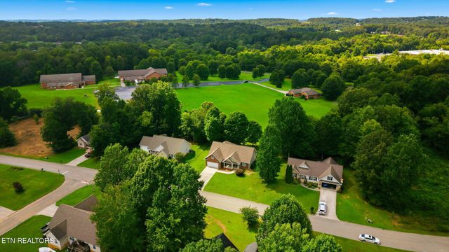203 Shadows Lawn Drive, Athens, TN 37303