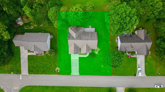 203 Shadows Lawn Drive, Athens, TN 37303
