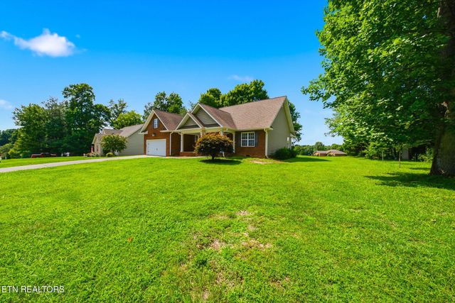 203 Shadows Lawn Drive, Athens, TN 37303