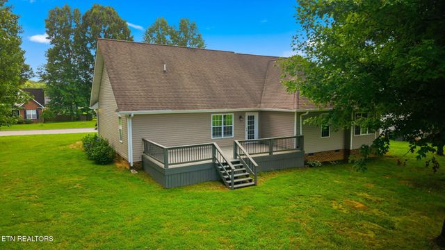 203 Shadows Lawn Drive, Athens, TN 37303