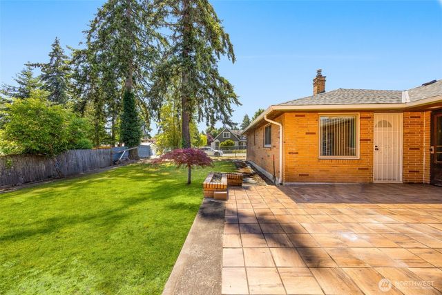 24608 Marine View Drive S, Des Moines, WA 98198