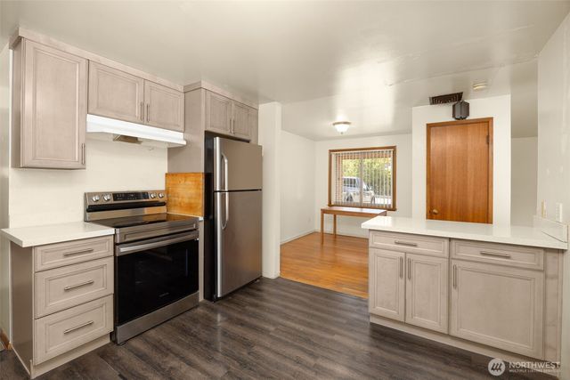 24608 Marine View Drive S, Des Moines, WA 98198