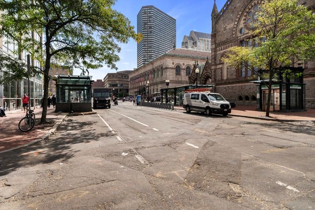 271 Dartmouth St 5H, Boston, MA 02116