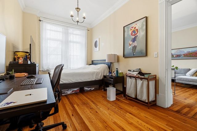 271 Dartmouth St 5H, Boston, MA 02116