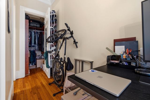 271 Dartmouth St 5H, Boston, MA 02116