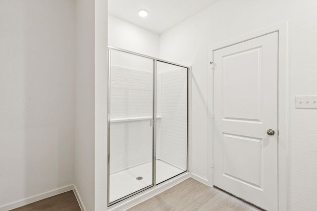 602 Amber Falls Drive, Montgomery, TX 77356