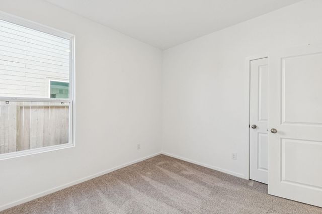 602 Amber Falls Drive, Montgomery, TX 77356