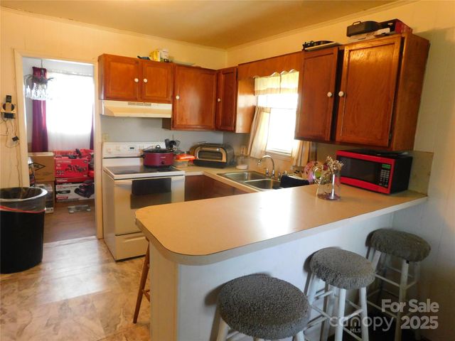814 Aileen Circle, Pineville, NC 28134