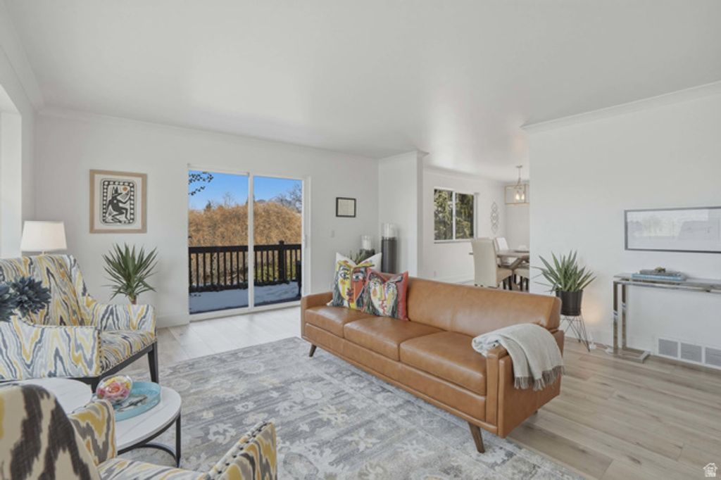 Image 7 of property listing at 4585 S IDLEWILD RD, Salt Lake City, UT 84124