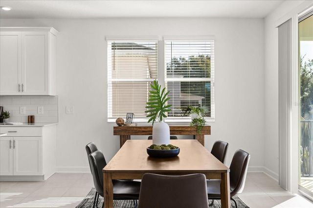 1283 DORA PARC LANE, Mount Dora, FL 32757