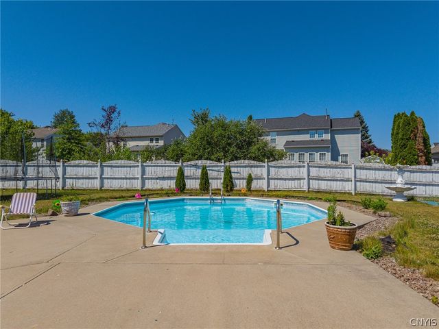 5022 Dongara Lane, Clay, NY 13041
