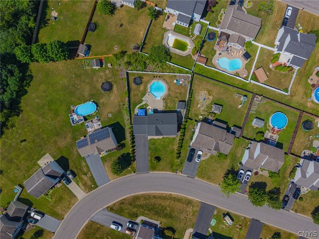 5022 Dongara Lane, Clay, NY 13041