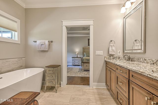 336 Loafers Glory View, Gray, TN 37615
