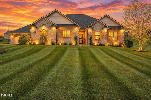 336 Loafers Glory View, Gray, TN 37615