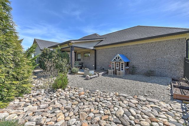 336 Loafers Glory View, Gray, TN 37615