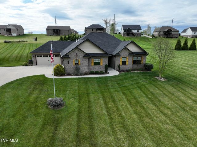 336 Loafers Glory View, Gray, TN 37615