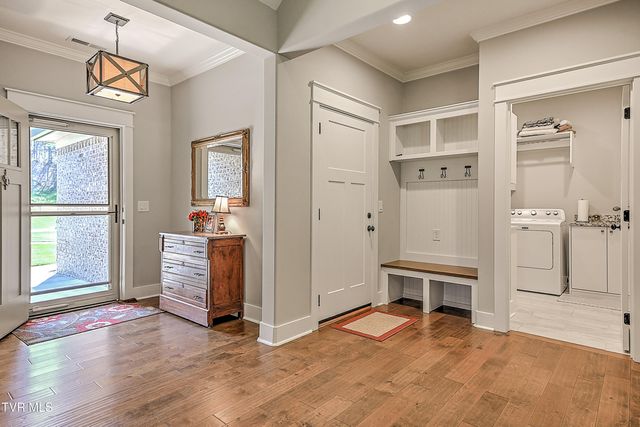 336 Loafers Glory View, Gray, TN 37615