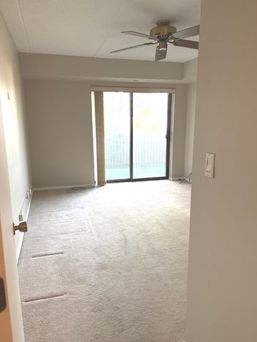 920 Vose Drive 304, Gurnee, IL 60031