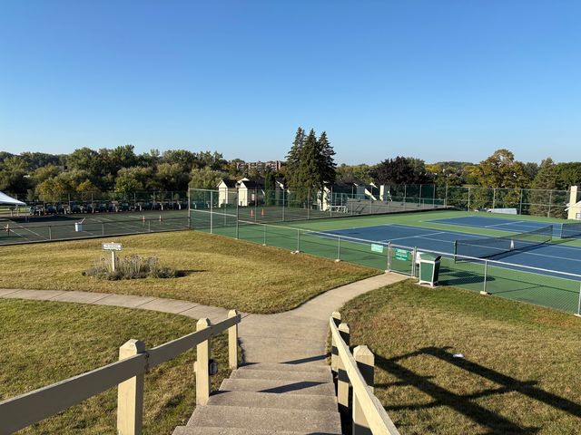 920 Vose Drive 304, Gurnee, IL 60031